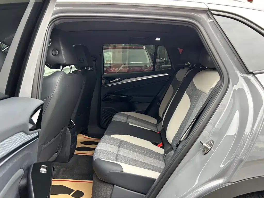 Volkswagen ID.4 Crozz — миниатюра 6