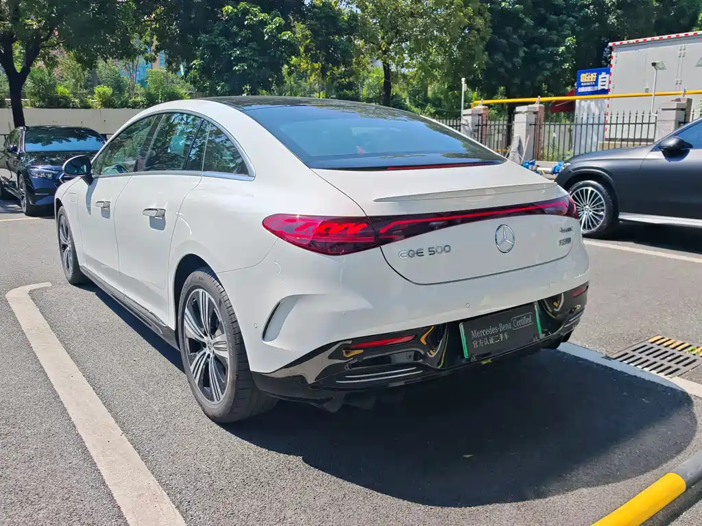 Mercedes-Benz EQE — миниатюра 15