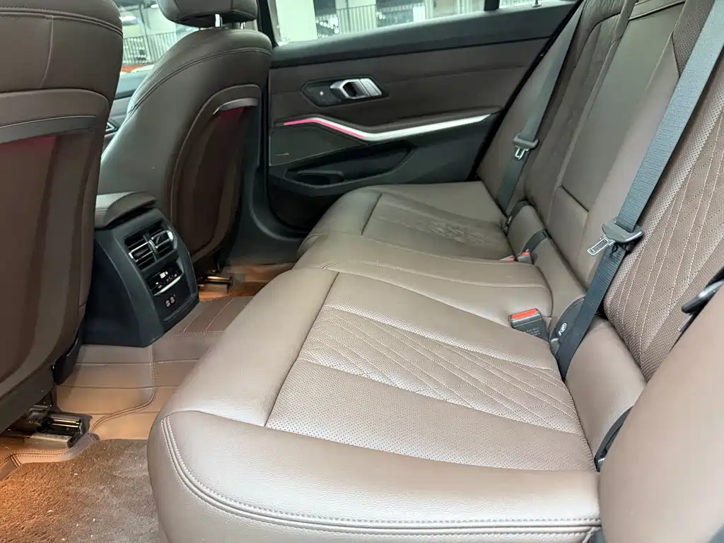 BMW 3 Series — миниатюра 8