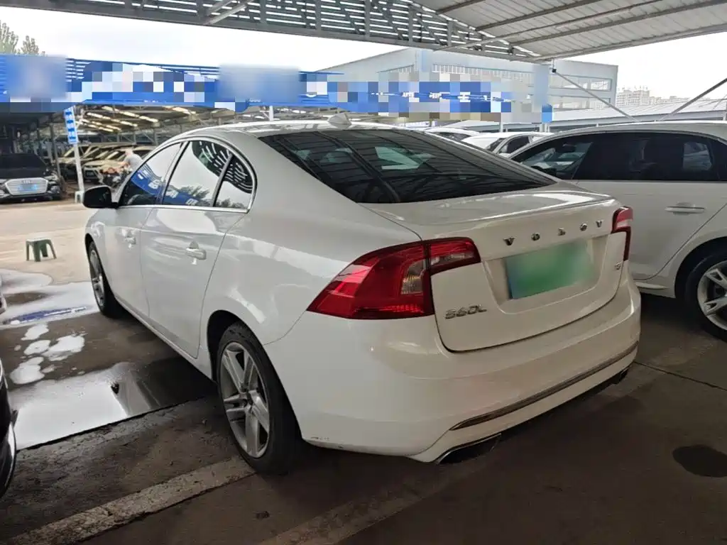 Volvo S60 — миниатюра 5