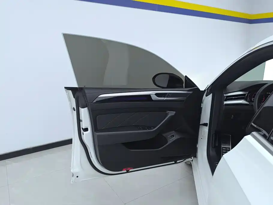 Volkswagen CC — миниатюра 7