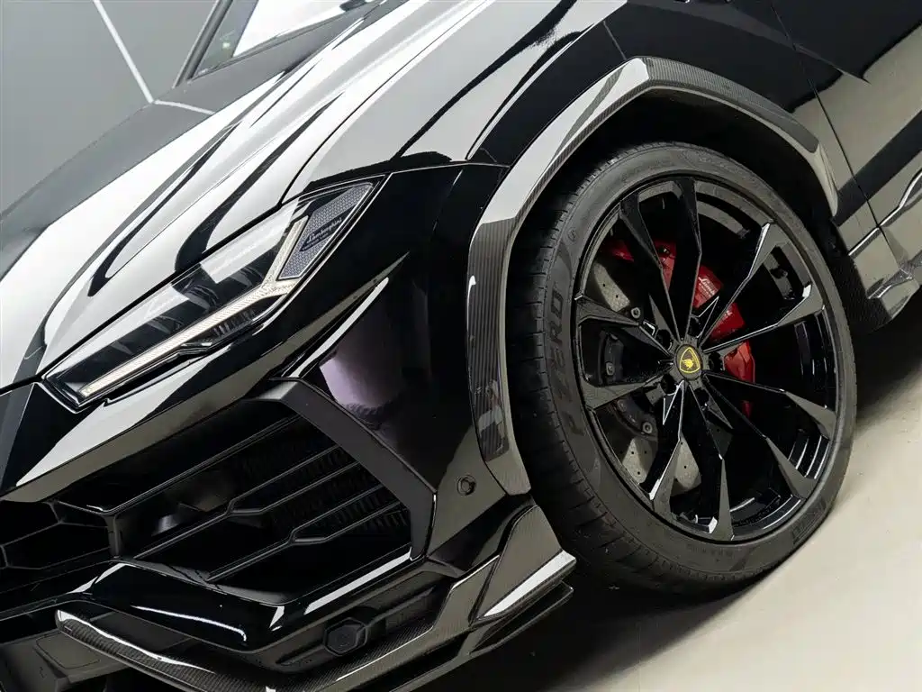 Lamborghini Urus 2021 4.0T V8