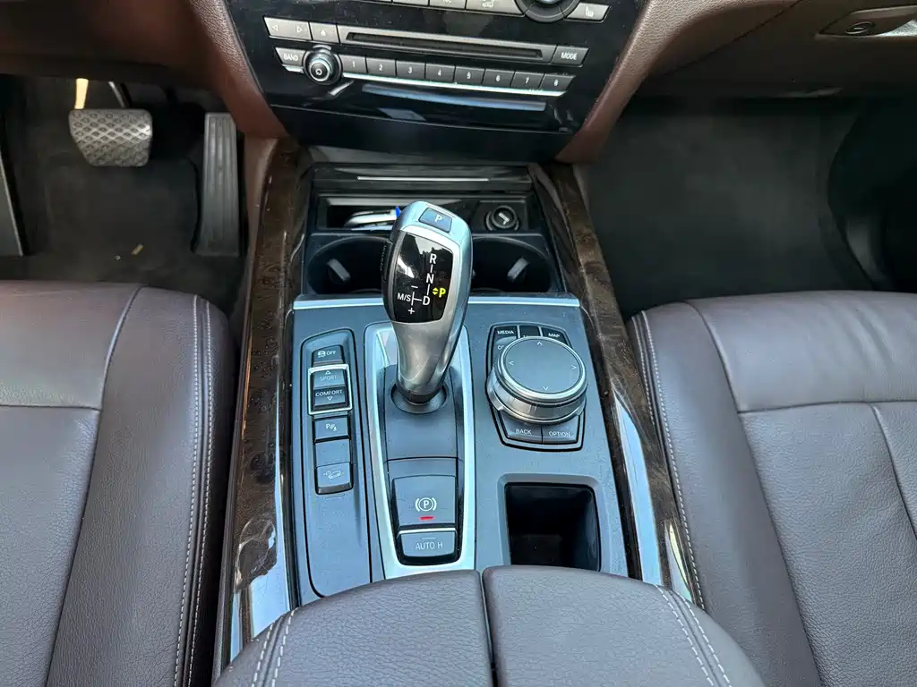 BMW X5 (Import) — миниатюра 15