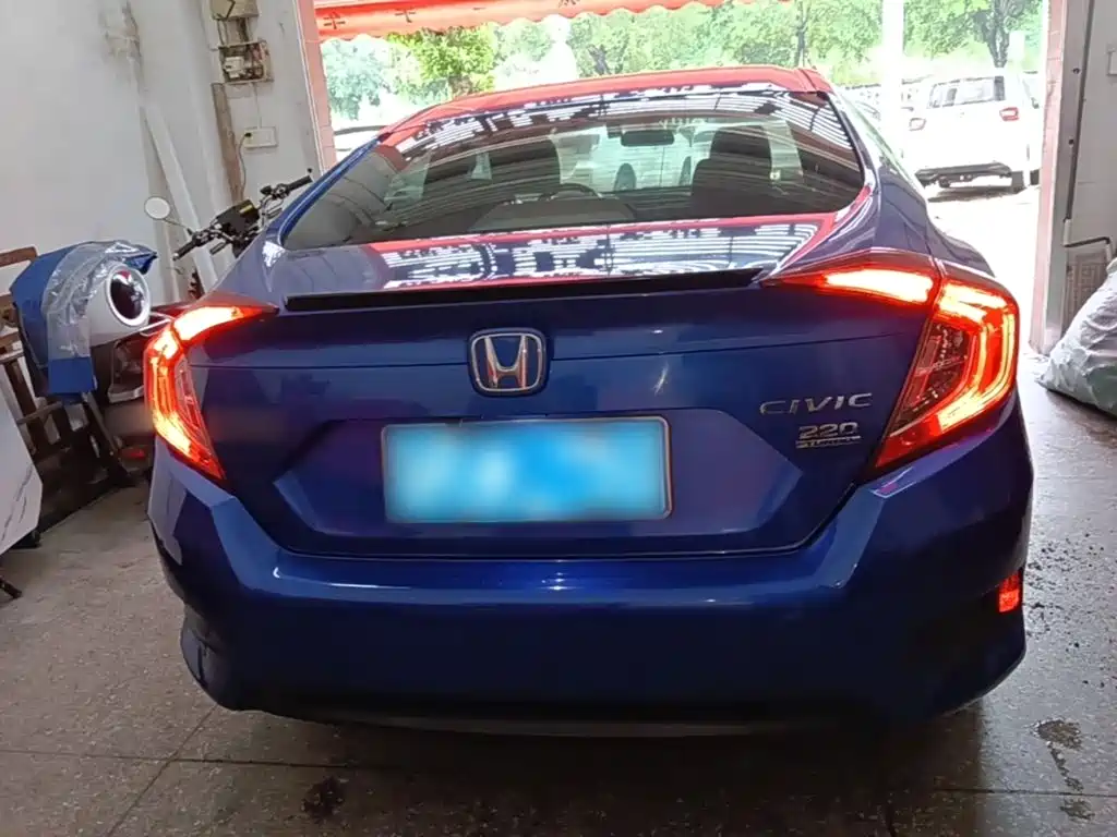 Honda Civic — миниатюра 6