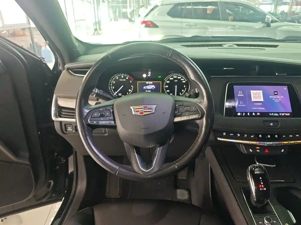 Cadillac XT4 — миниатюра 3