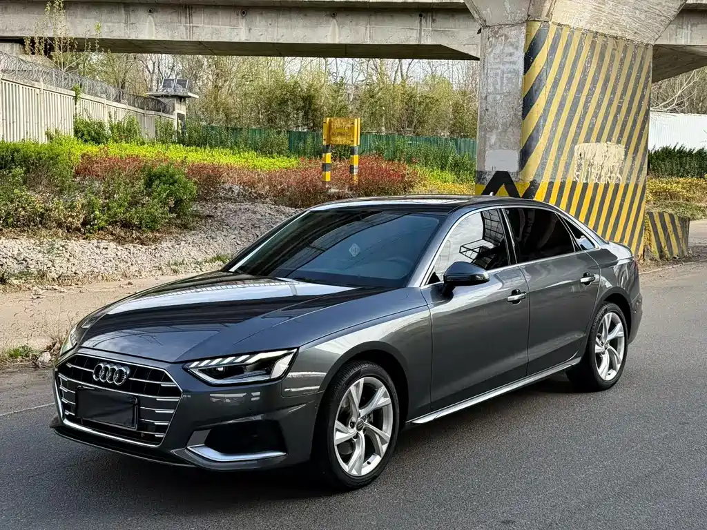 Audi A4L 2021