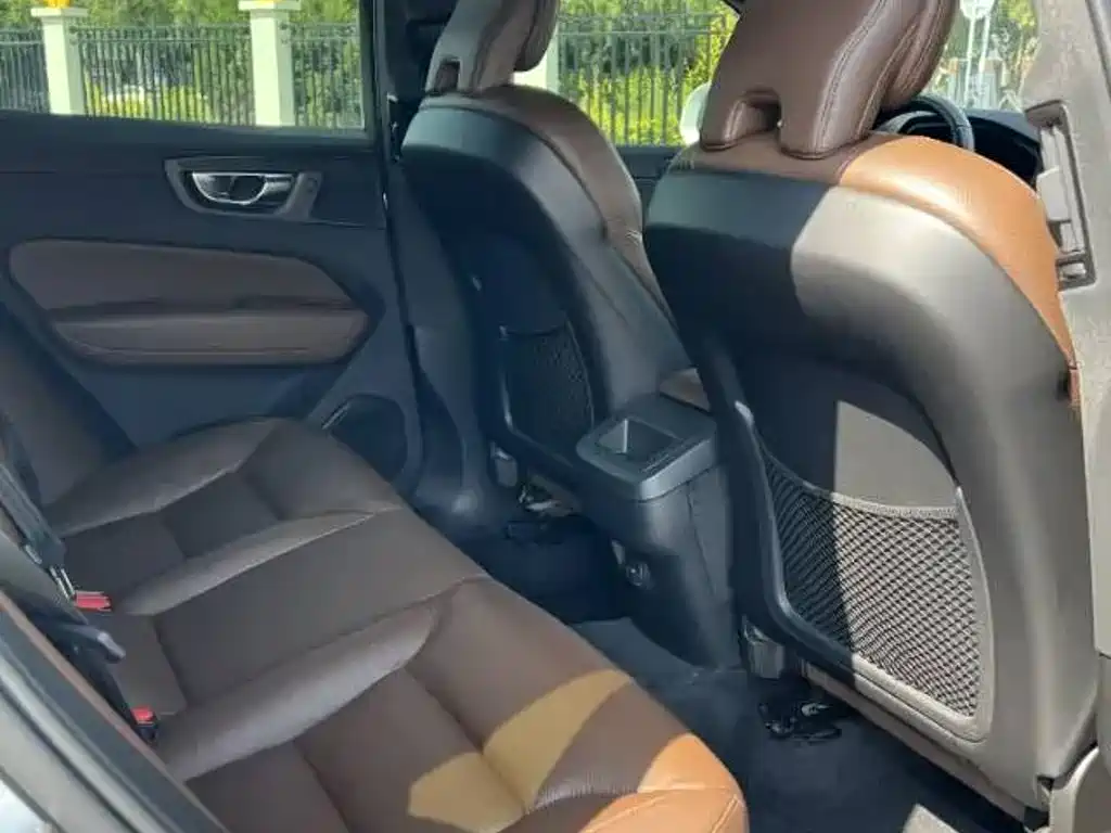 Volvo XC60 — миниатюра 6
