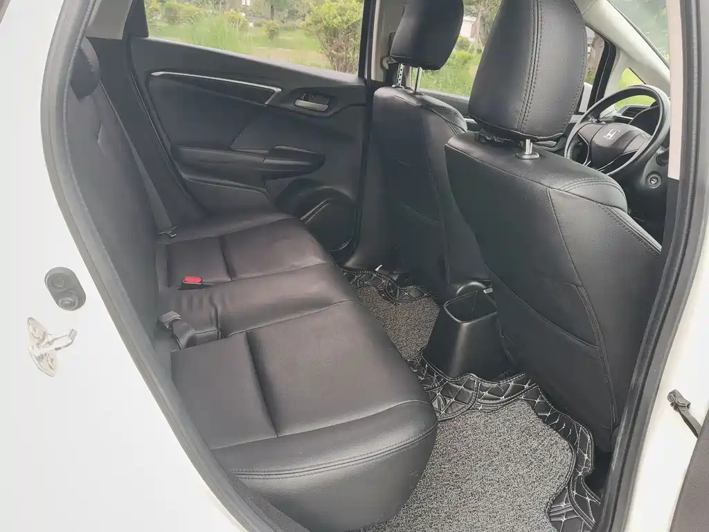 Honda Fit — миниатюра 13