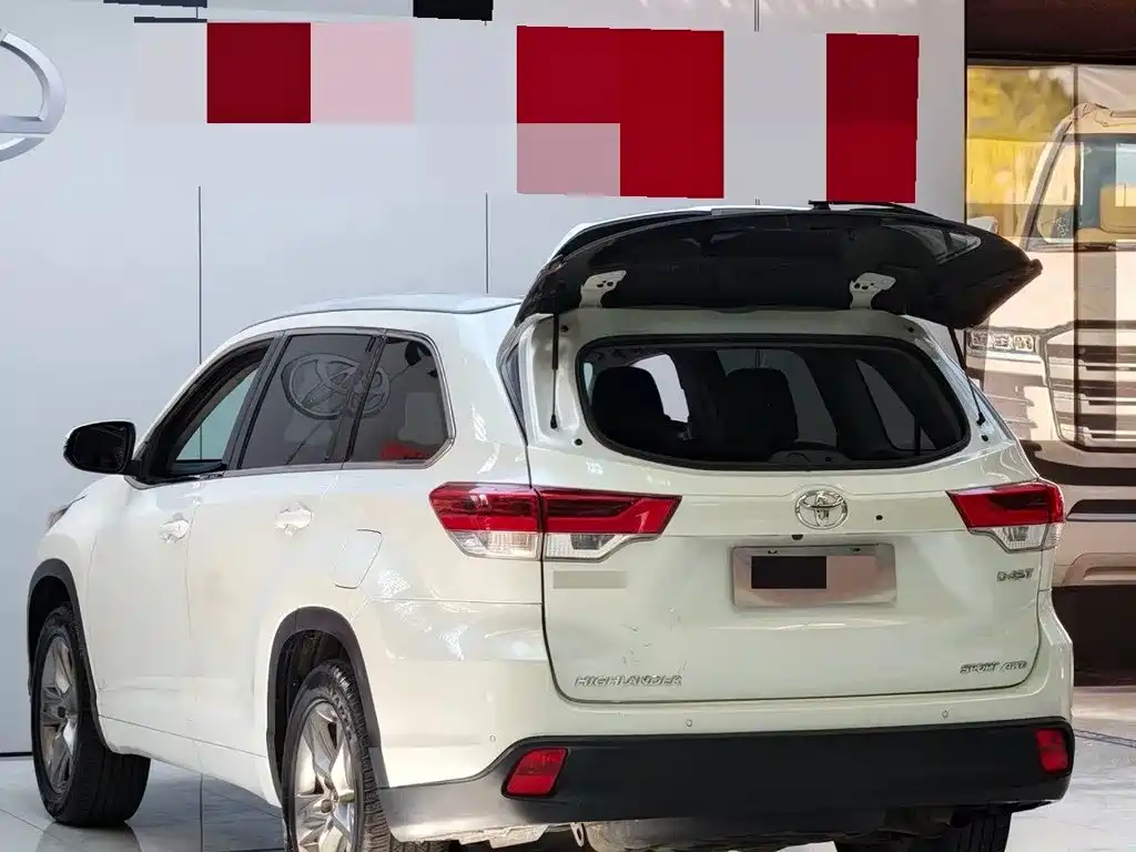 Toyota Highlander — миниатюра 4