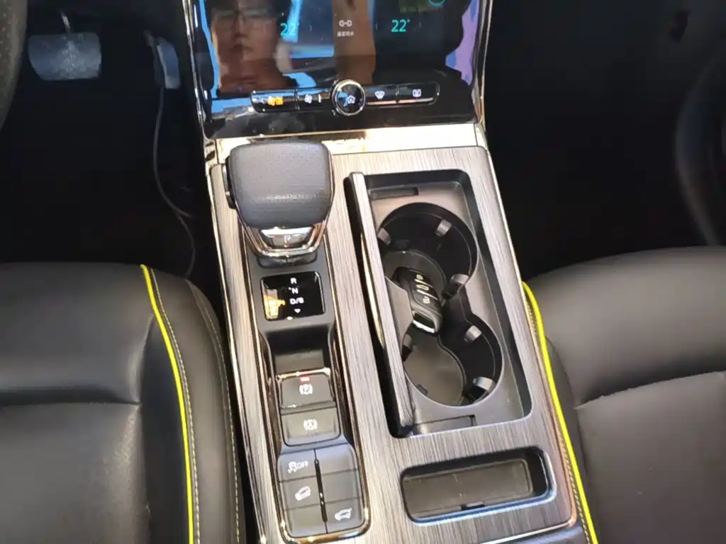 Roewe RX5 — миниатюра 14