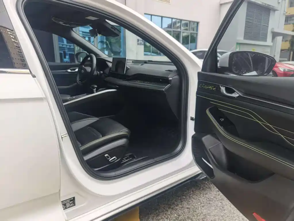 GEELY AUTOMOBILE XINGRUI