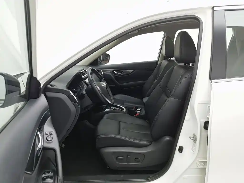 Nissan X-Trail — миниатюра 10