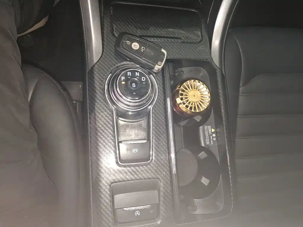 Ford Mondeo — миниатюра 14