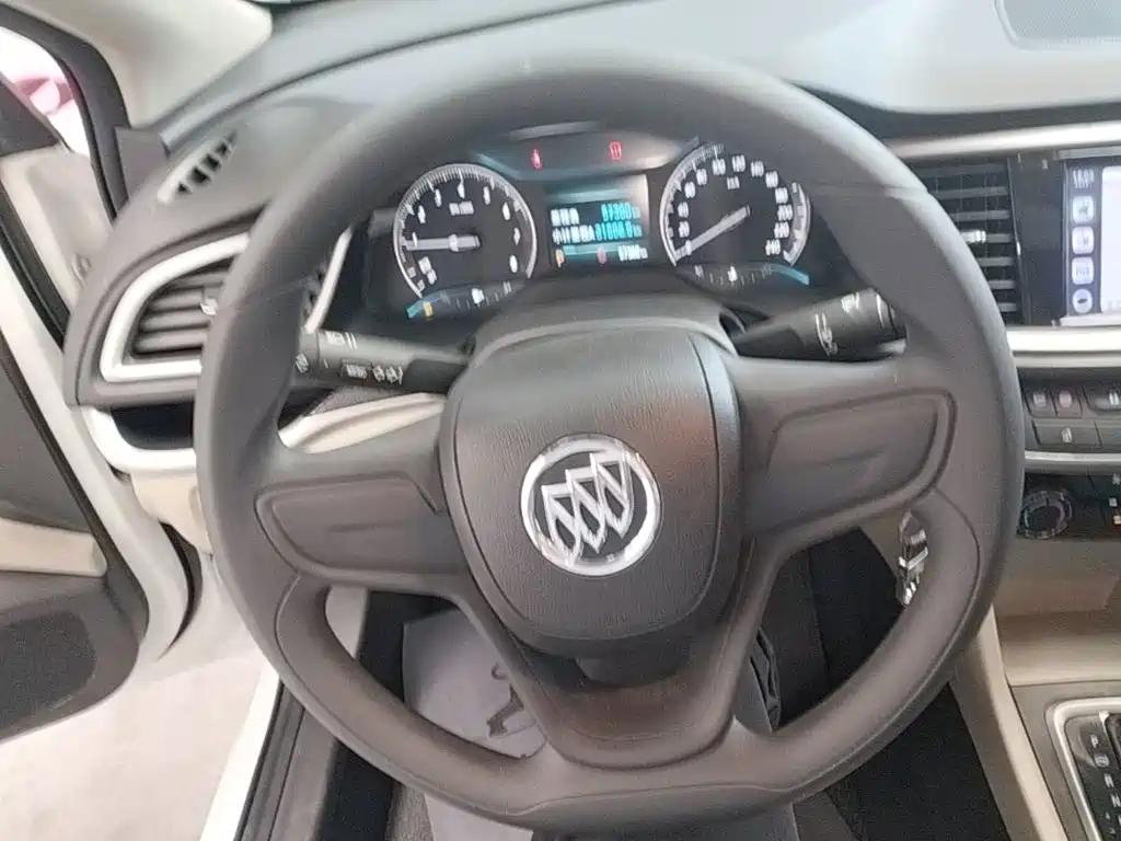 Buick Excelle — миниатюра 11
