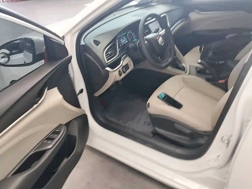 Buick Excelle — миниатюра 16