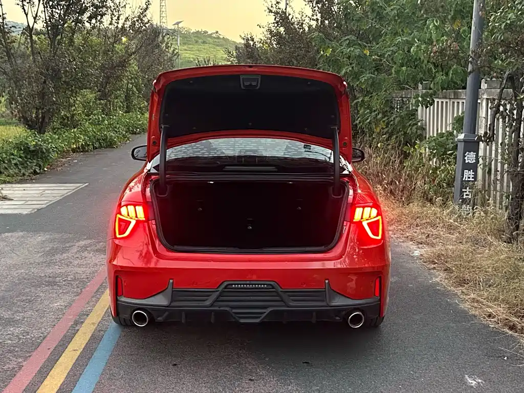 Lynk & Co 03 2019 1.5TD DCT VI