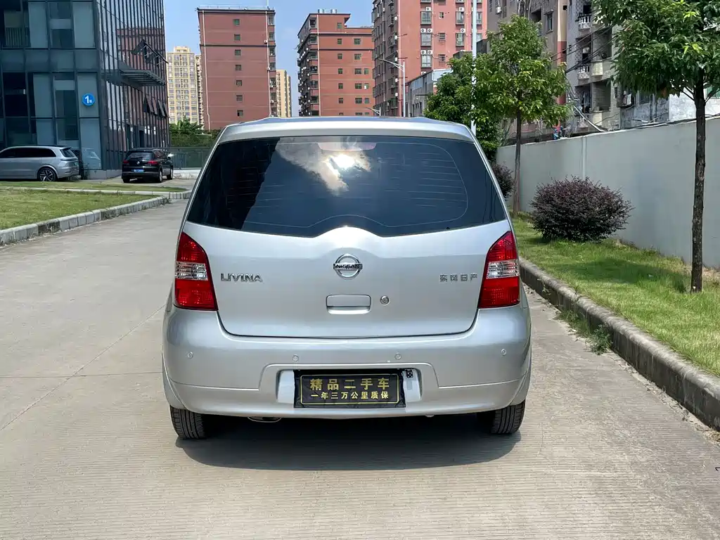 Nissan Livina — миниатюра 4