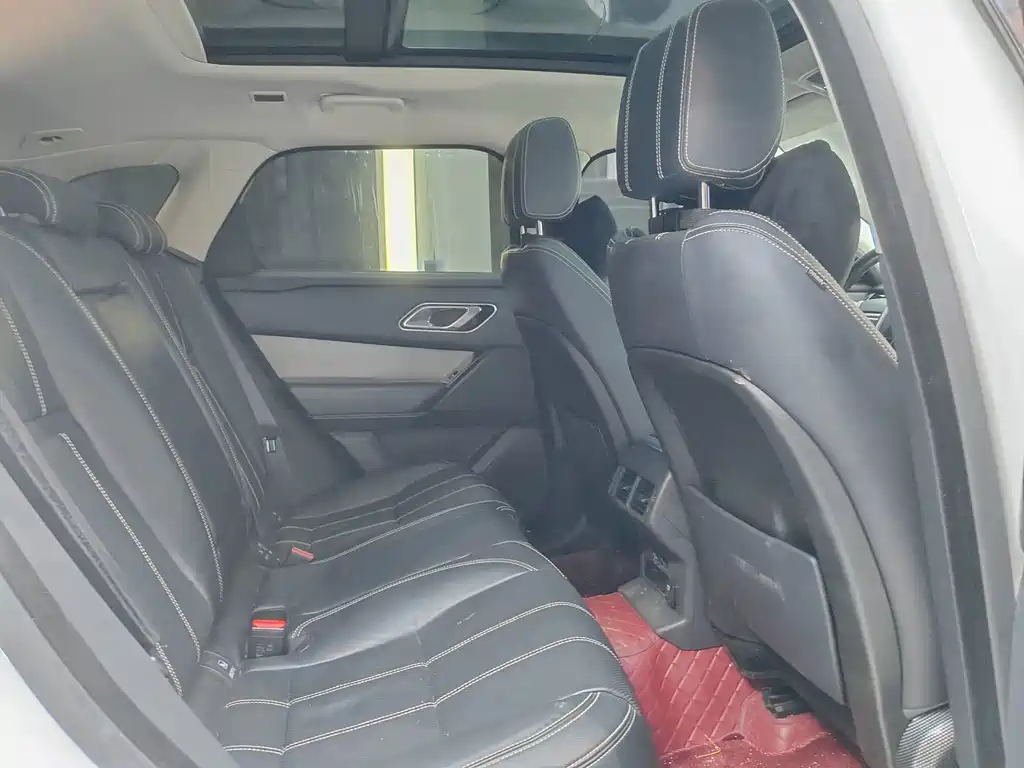 Land Rover Velar — миниатюра 17
