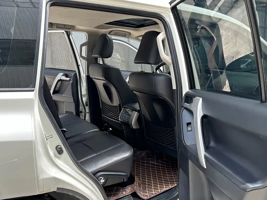 Toyota Prado — миниатюра 15