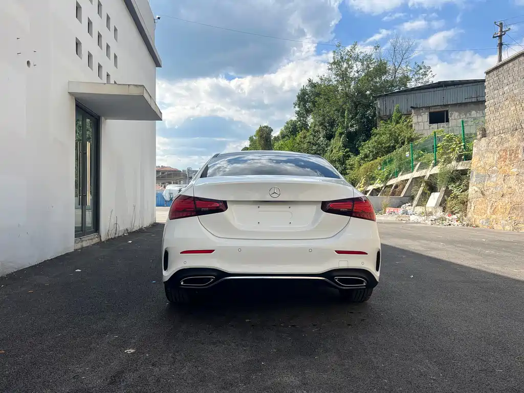 Mercedes-Benz A-Class — миниатюра 8