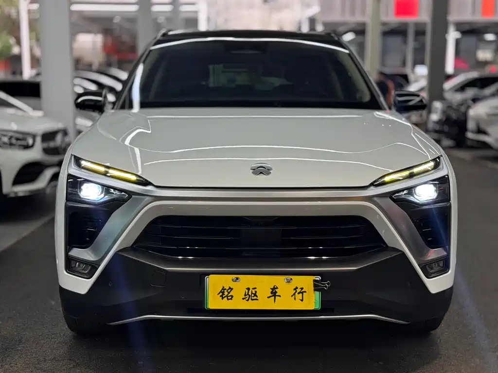 NIO ES8 — миниатюра 2
