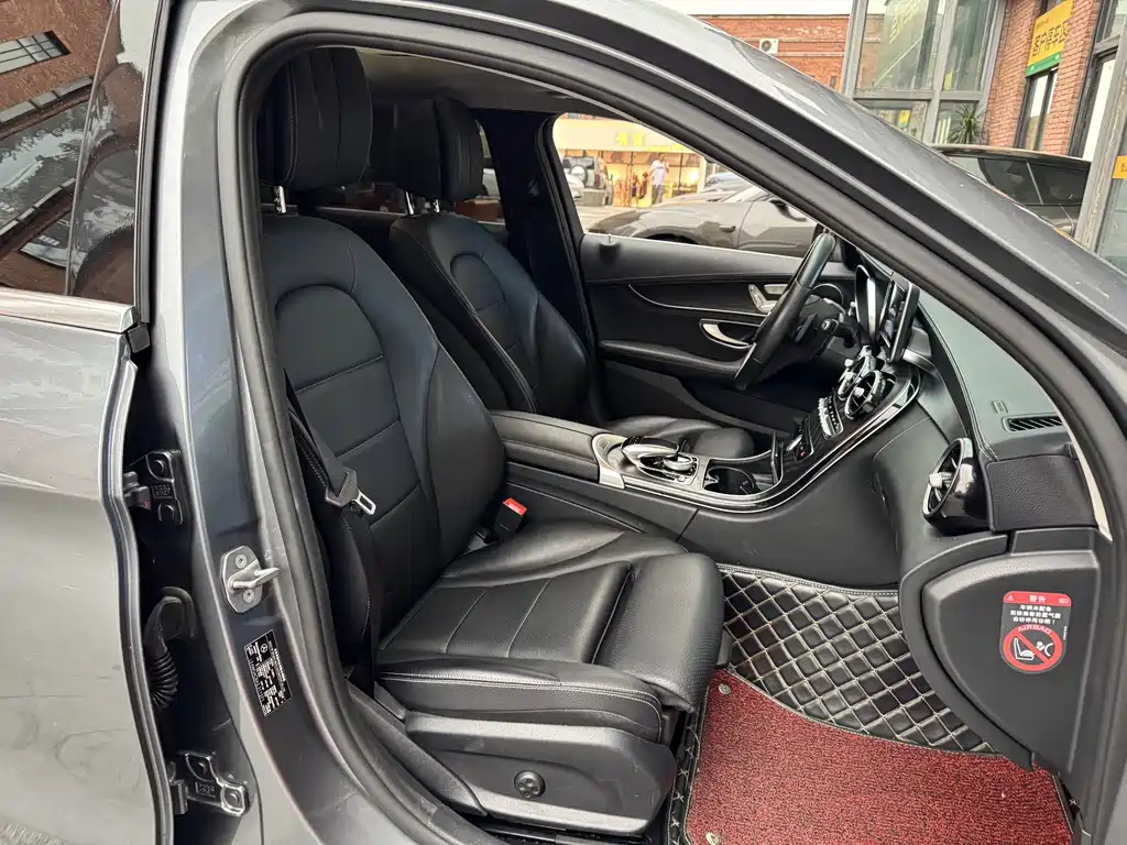 Mercedes-Benz C-Class — миниатюра 20