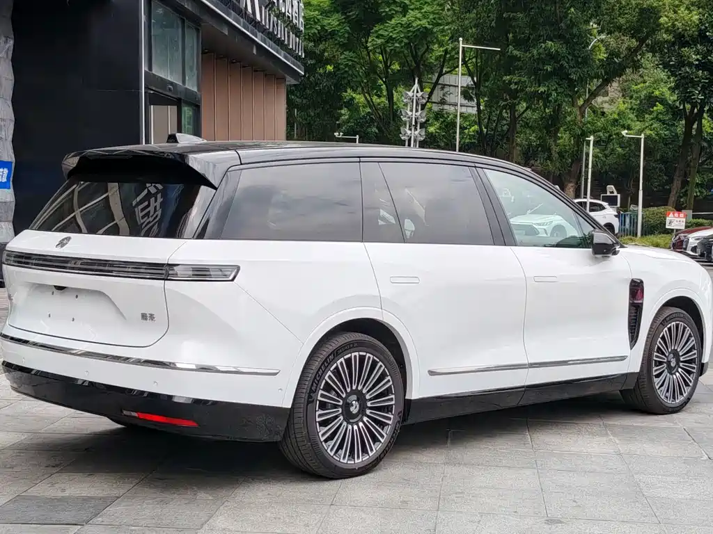 NIO ES8 — миниатюра 8