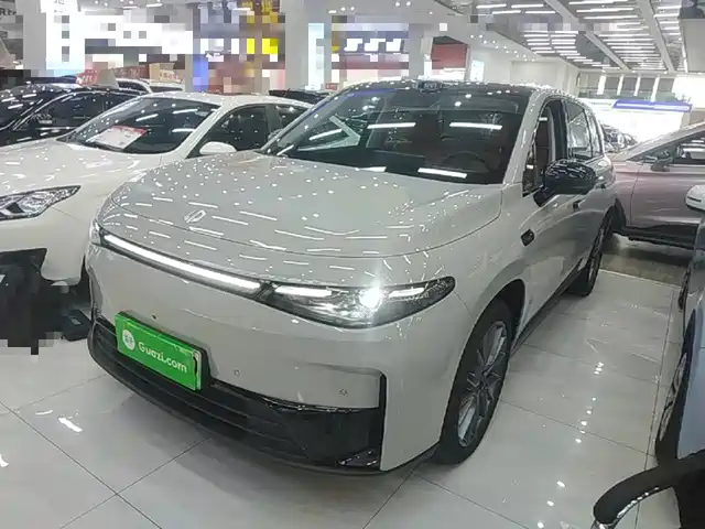 2025 Leapmotor C10