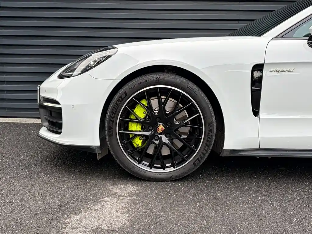 Porsche Panamera Hybrid — миниатюра 4