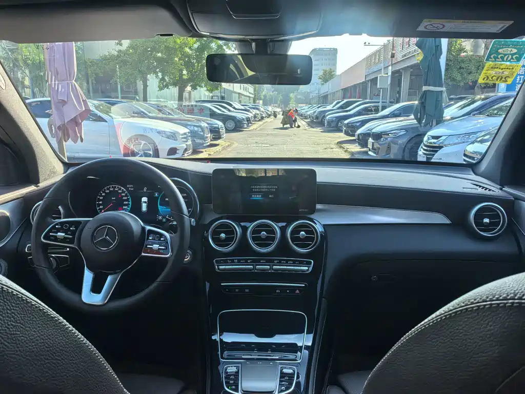 Mercedes-Benz GLC — миниатюра 9