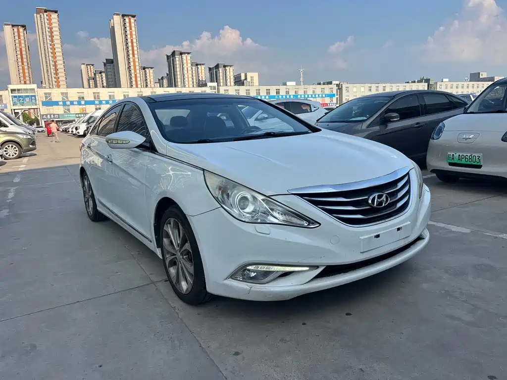 Hyundai Sonata — миниатюра 3