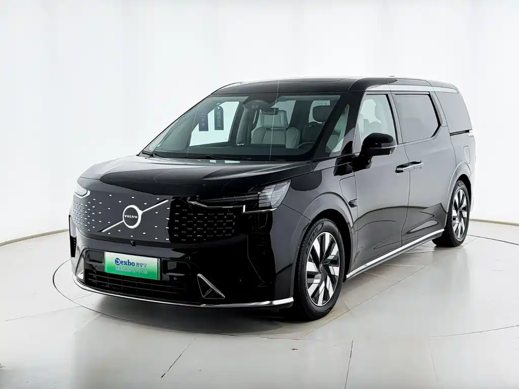 Volvo EM90