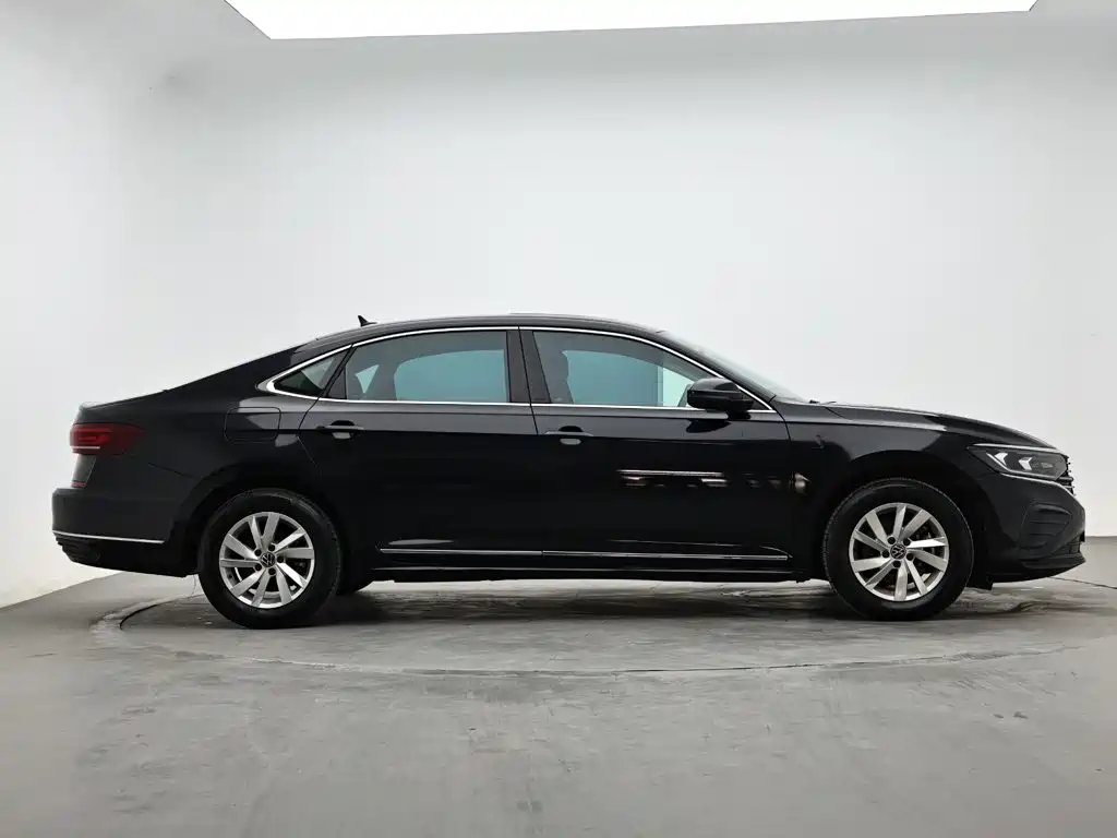 Volkswagen Passat — миниатюра 6