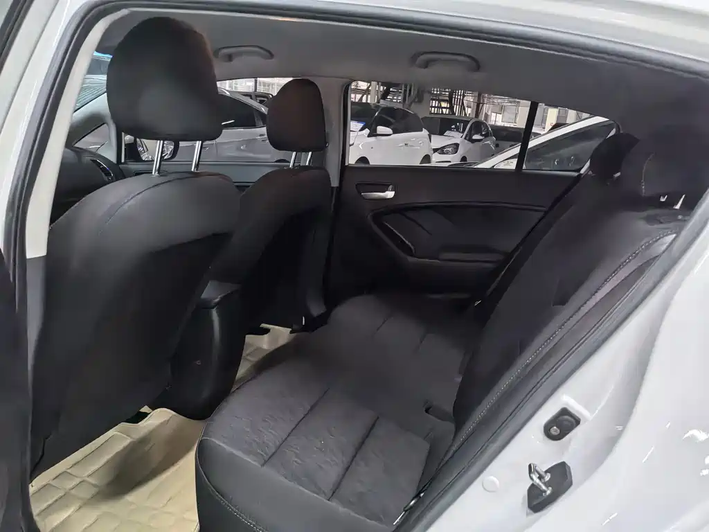 Kia K3S — миниатюра 8