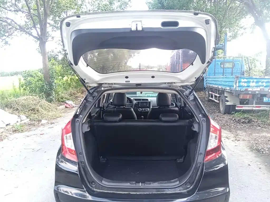 Honda Fit — миниатюра 19