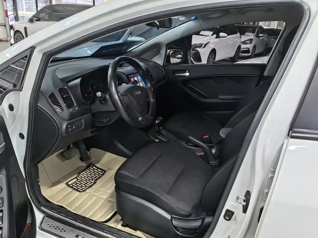 Kia K3S — миниатюра 6