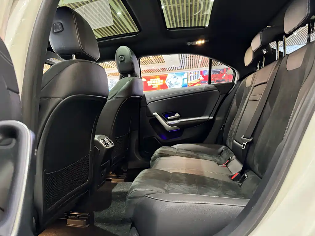 Mercedes-Benz A-Class — миниатюра 8