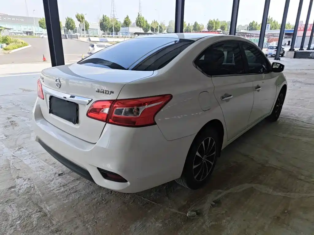 Nissan Sylphy — миниатюра 5