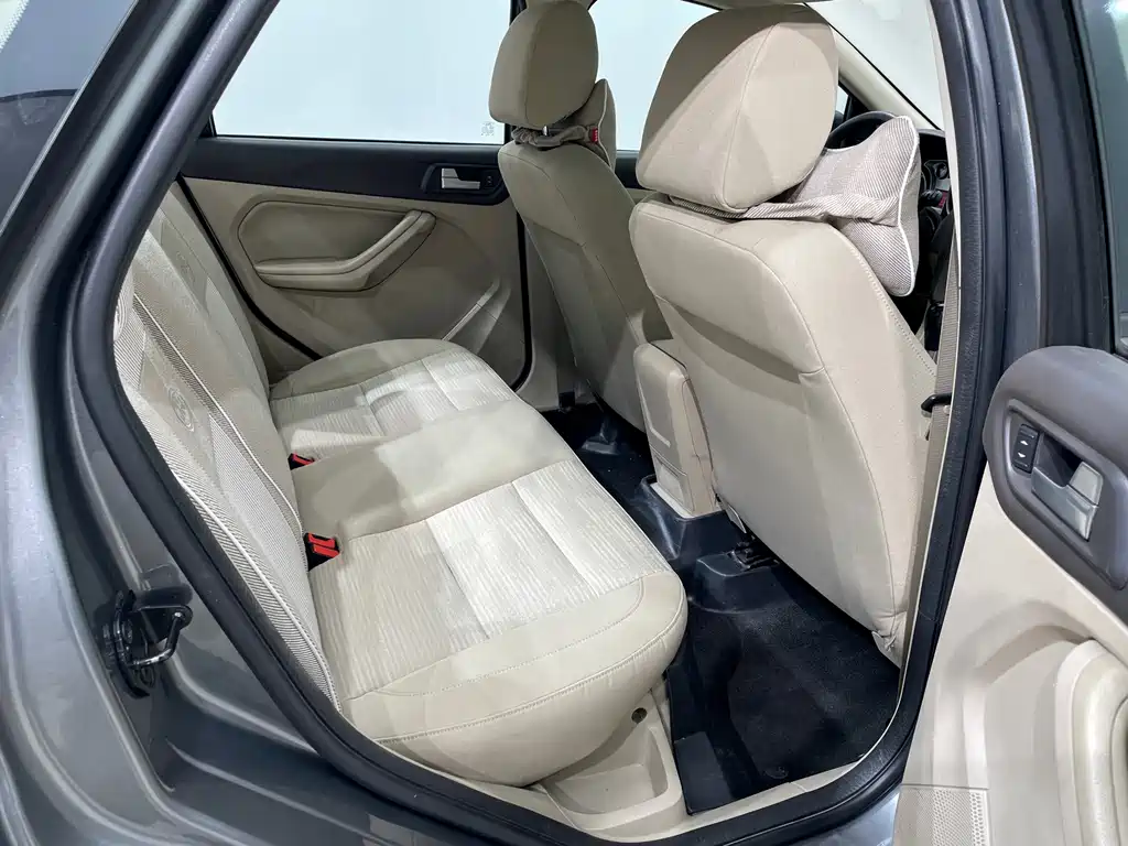 Ford Focus — миниатюра 19
