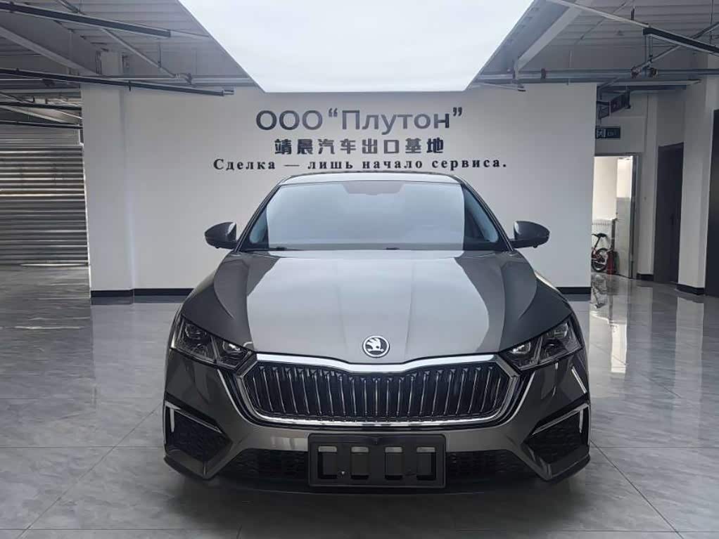 BMW X1 1.4 л 2023 г. Серебристо-серый, пробег 31000 км