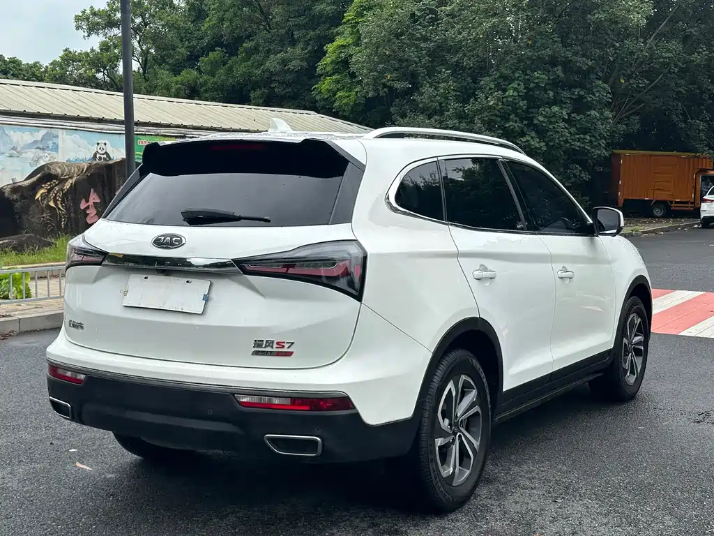 JAC Refine S7 — миниатюра 4
