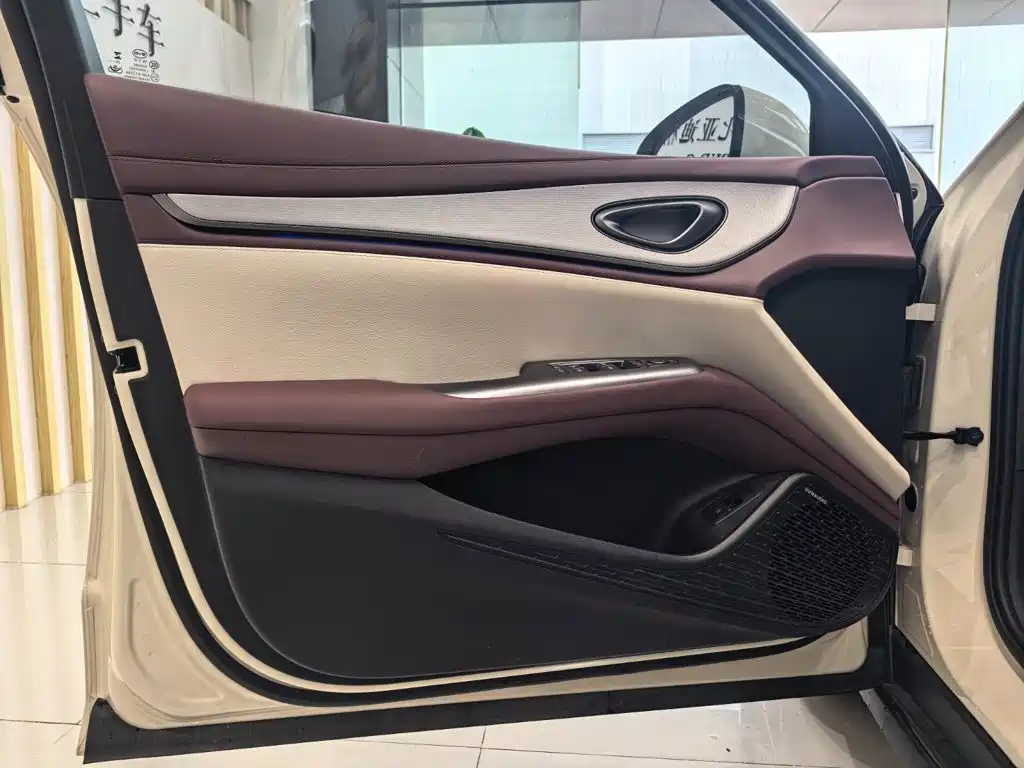 BYD Seal 07 DM-i — миниатюра 14