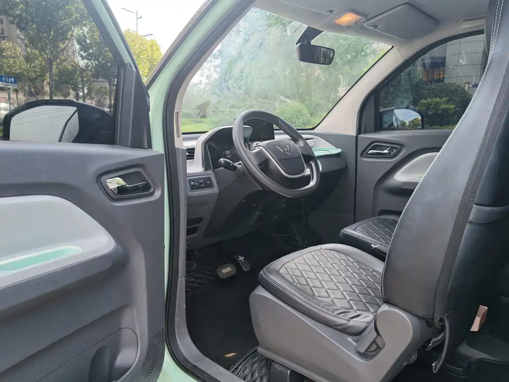 Wuling MINIEV — миниатюра 10