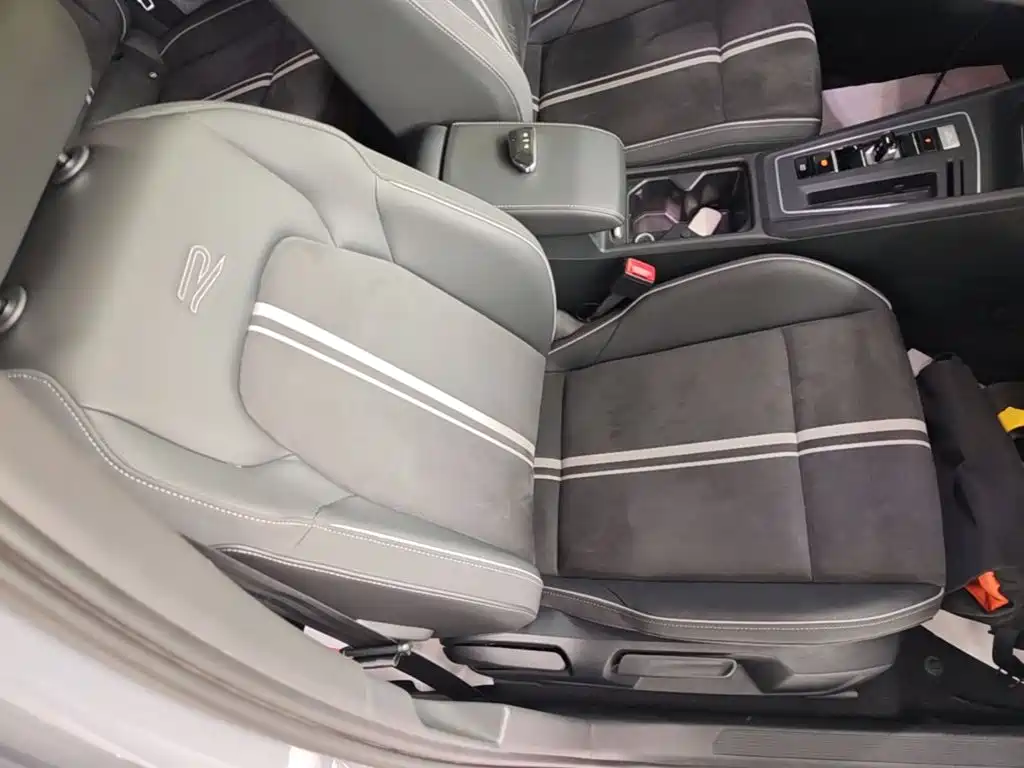 Volkswagen Golf — миниатюра 25