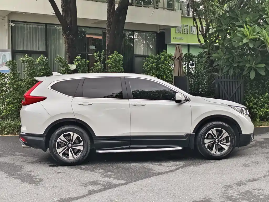 Honda CR-V 2017 240TURBO CVT