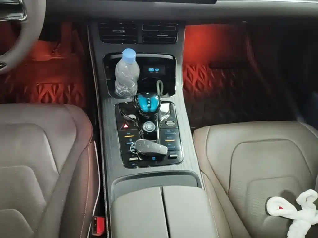 BYD Han — миниатюра 14