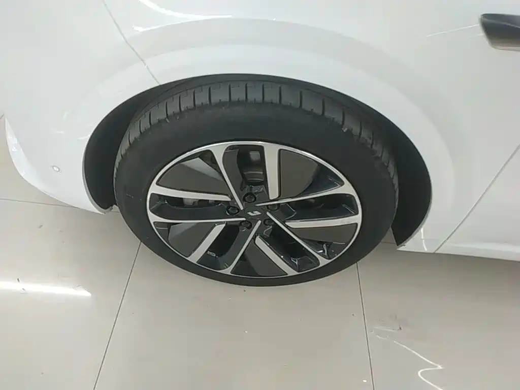 Li Auto Li L6 — миниатюра 23