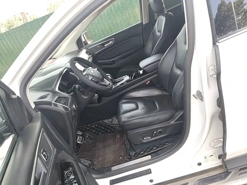 Ford Edge — миниатюра 15