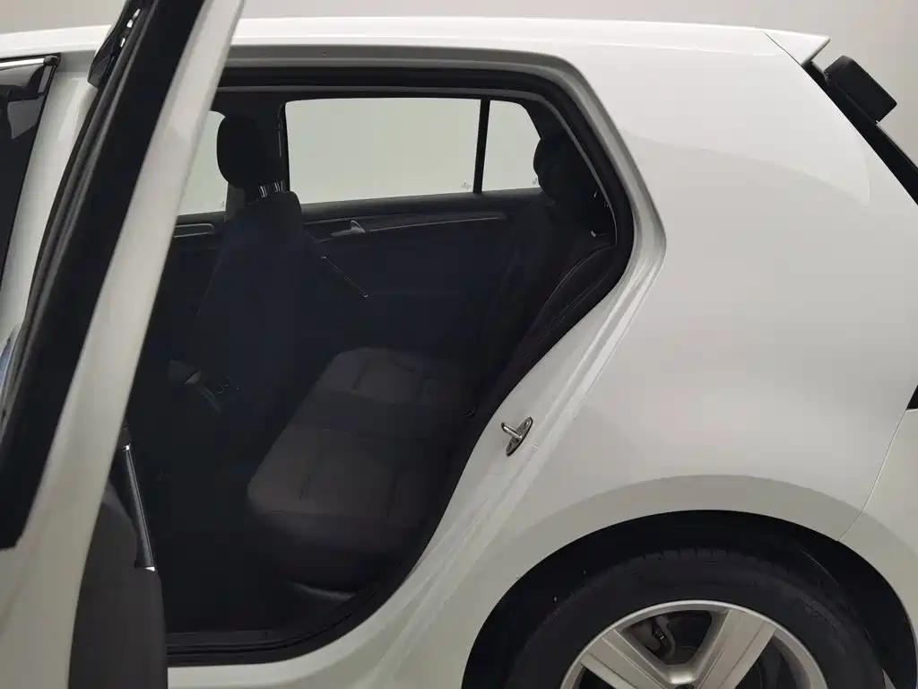 Volkswagen Golf — миниатюра 15