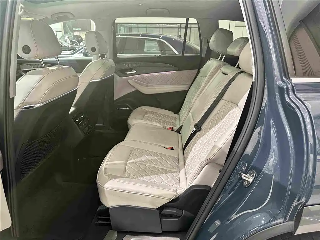 Audi Q6 — миниатюра 13